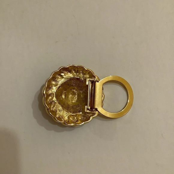 2/$30 VINTAGE Gold Tone Scarf Clip - Picture 7 of 8